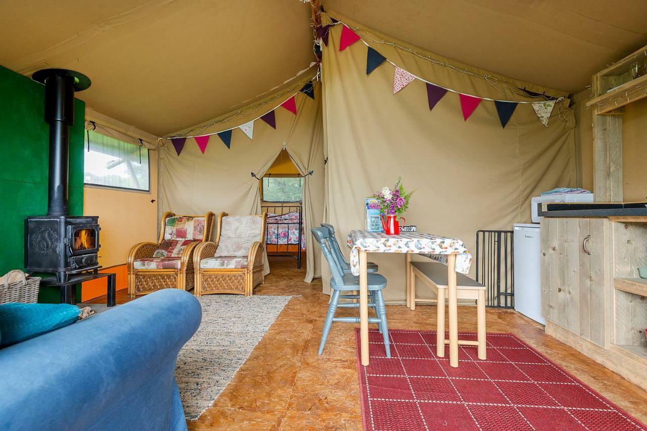 Kidwelly Glamping Hotel Exterior foto